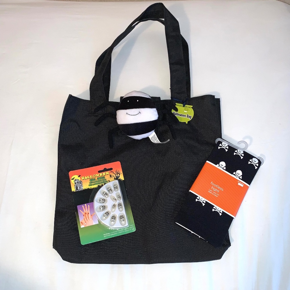 Target Spider Tote Bag & Skull Footless Tights & Skull Nails